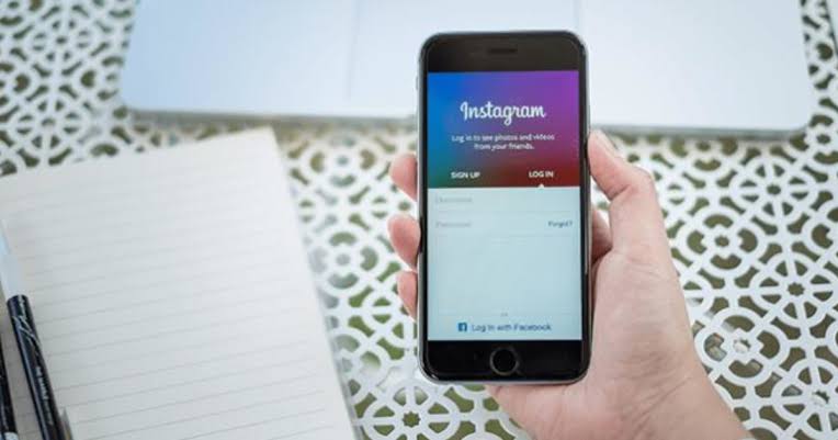 The Problem of Logging into Instagram and its Solution